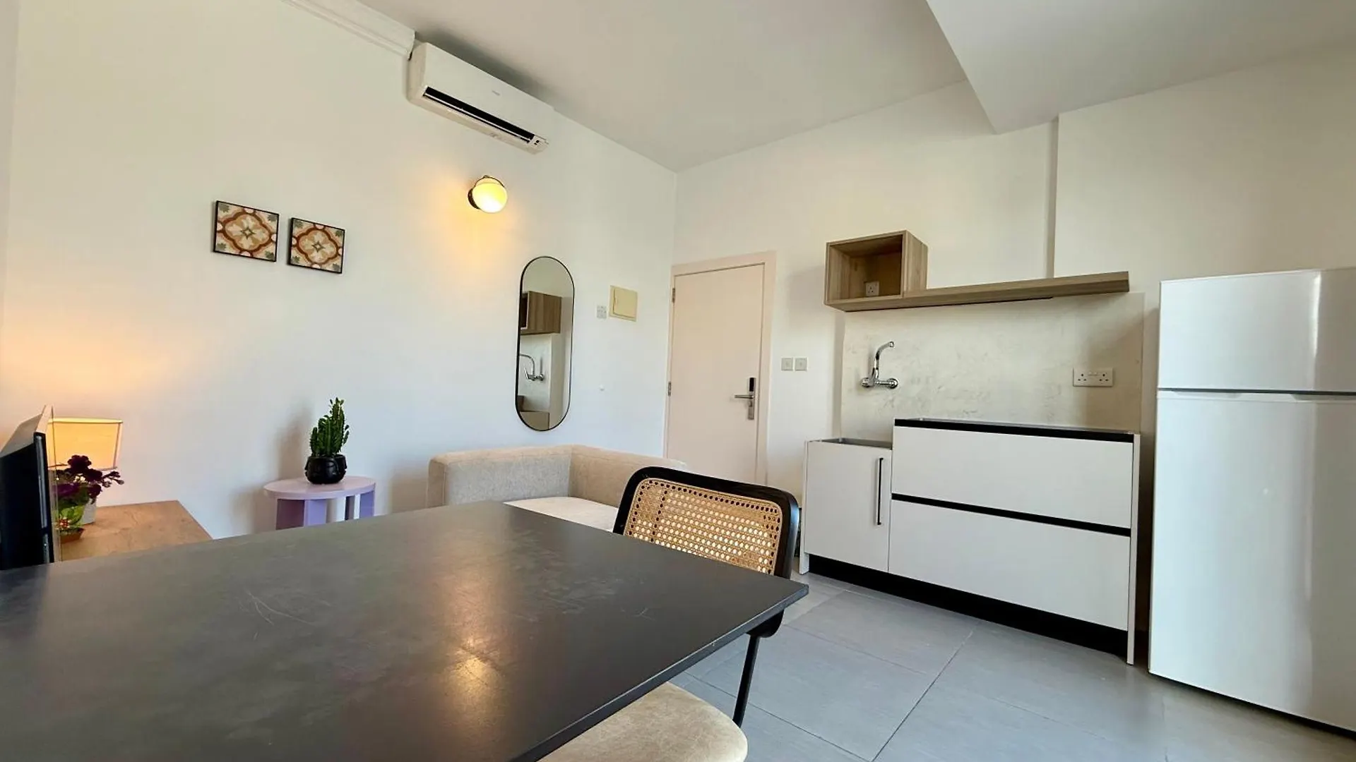 Hostal People & Places Sliema