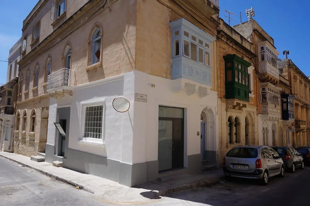 Hostal People & Places Sliema