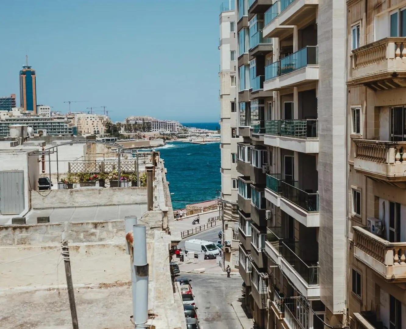 People & Places Sliema 0*,  Malta