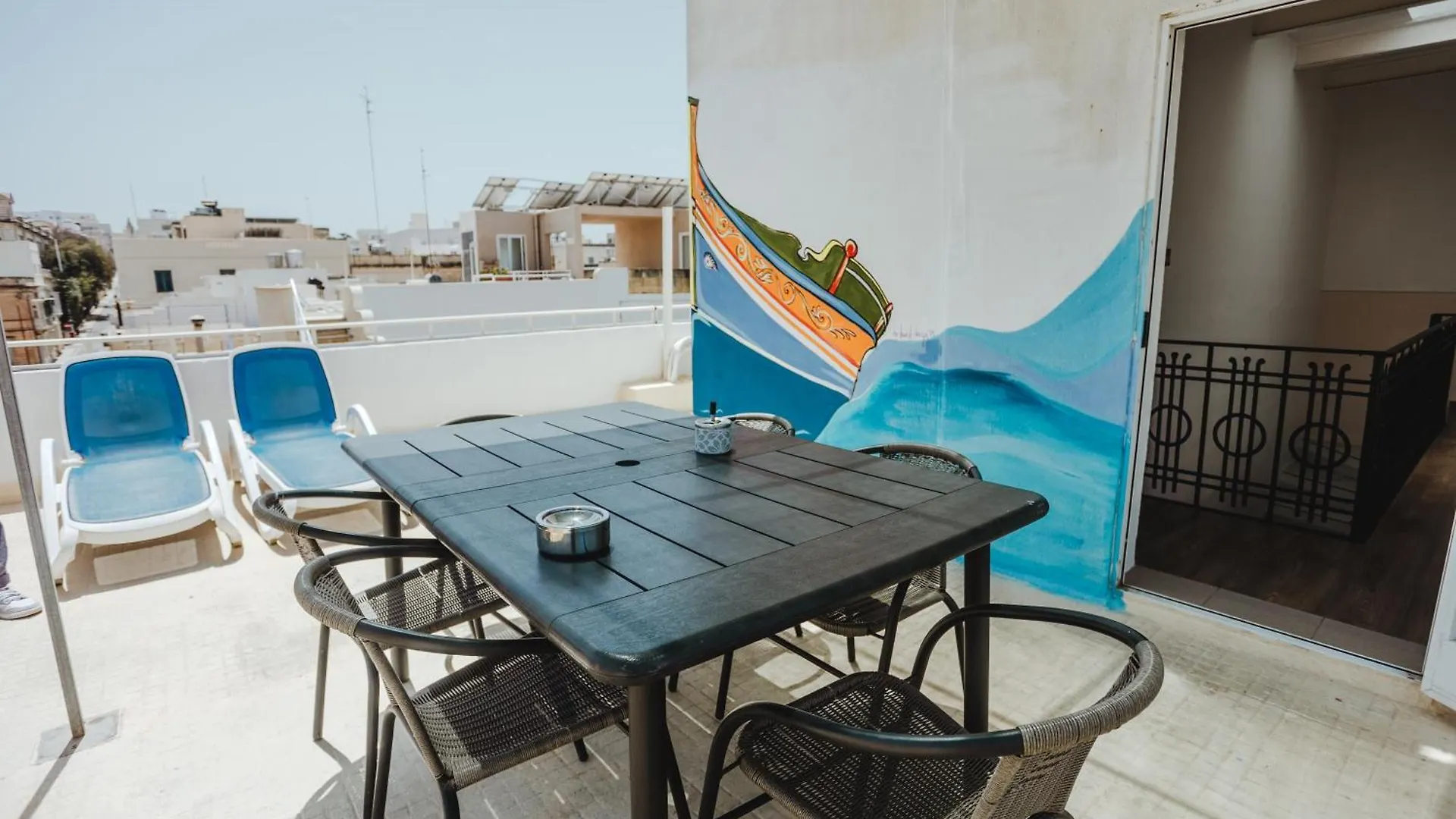 People & Places Sliema
